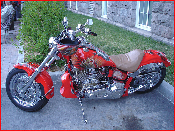 Harley Davidson / Cegep de Rimouski - Québec, Canada. 23 juillet 2005.