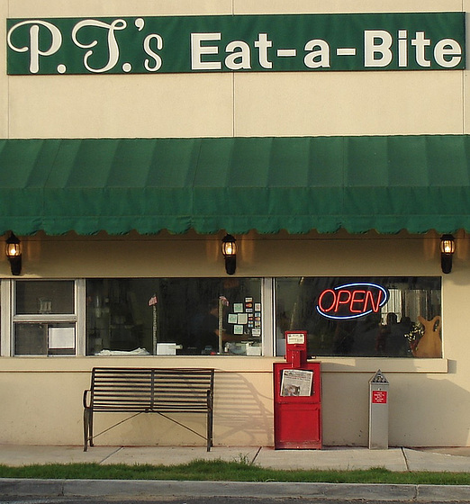 PJ s Eat-a-bite / Bastrop. Louisiane. USA - 8 juillet 2010. - Recadrage
