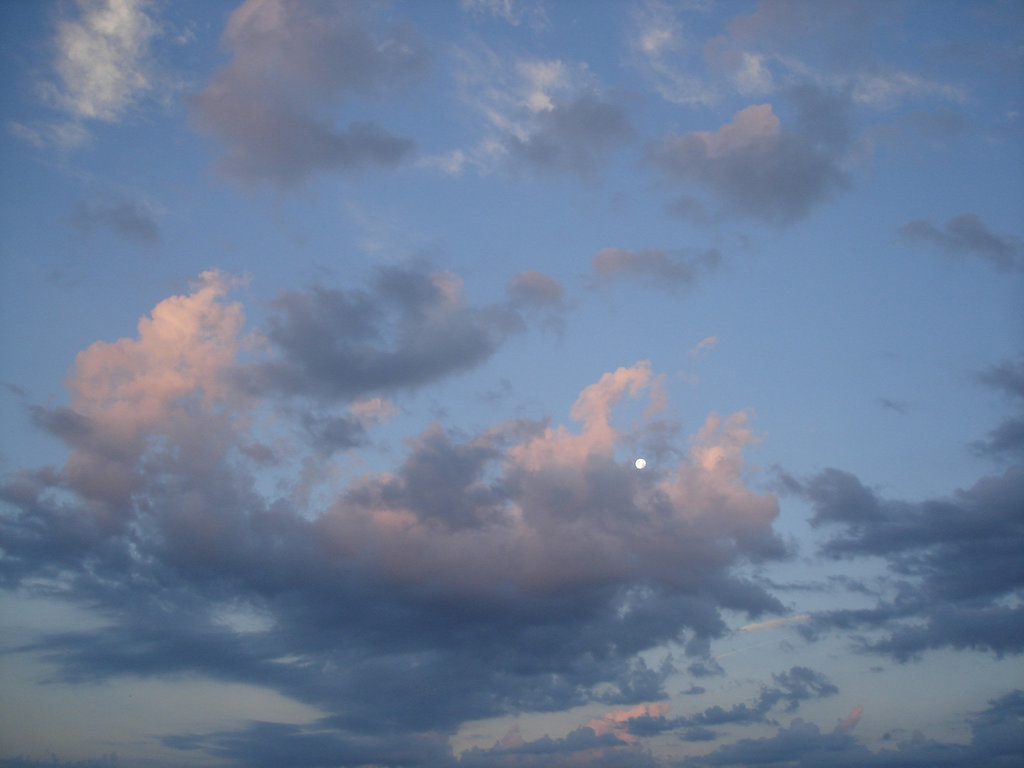 Ciel et nuages  / Sky and clouds - Hillsboro, Texas. USA. 28 juin 2010 - Photo originale.