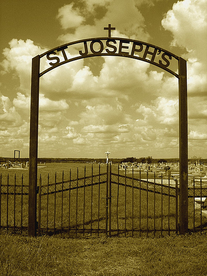 St-Josephs cemetery / Texas. USA - 5 juillet 2010 - Sepia