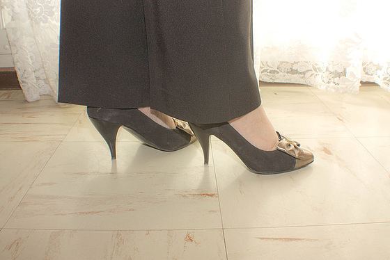 Lady Elido en talons hauts / Lady Elido's high heels - Avec / with permission  - 21-10-2010
