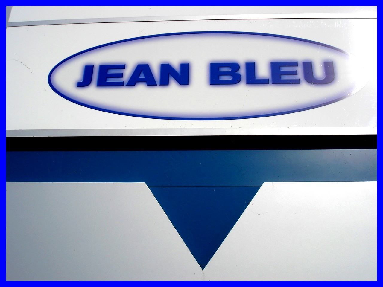 Jeans Bleu / Blue jeans - Dans ma ville  / Hometown - 12 octobre 2008.